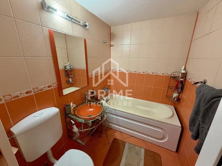 Apartament cu 3 camere semidecomandat în Ampoi 3