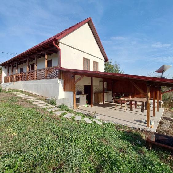 Casa de vanzare la sat - 1