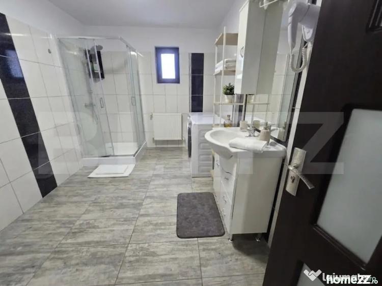 Casă cu 4 camere cu Teren 380 Mp în Priseaca