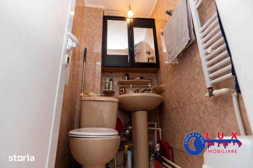 Casă cu 4 camere cu Teren 317 Mp în Piața Nouă