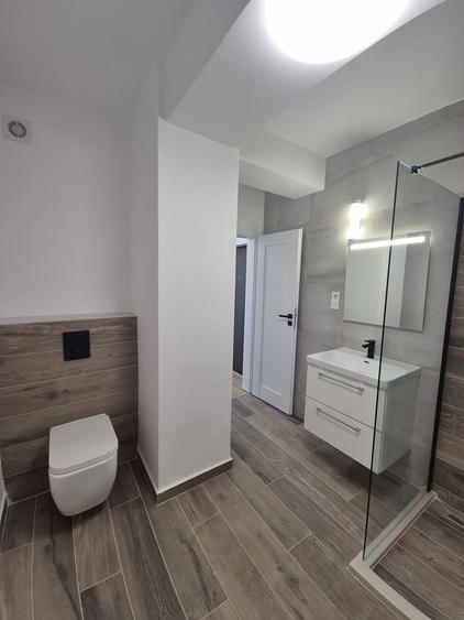 Apartament cu 3 camere decomandat în Vest