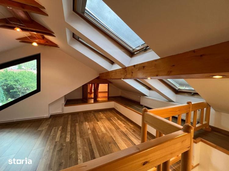 Casă cu 5 camere cu Teren 400 Mp în Bunloc
