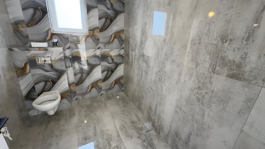 Casă individuală cu 5 camere cu Canalizare în Central