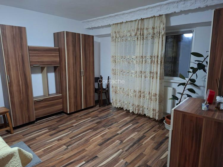 Proprietar vand apartament 1 camera