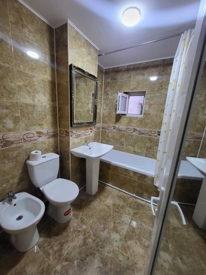Apartament cu 2 camere decomandat în
