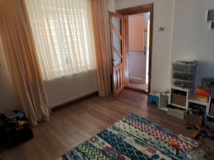 Casă individuală cu 3 camere cu Canalizare în Coșoveni