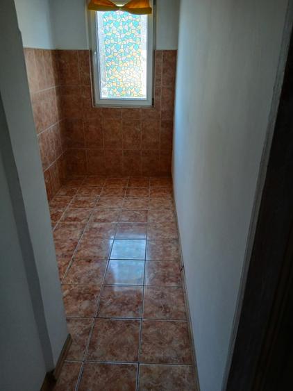 Apartament cu 2 camere semidecomandat în Tuzla