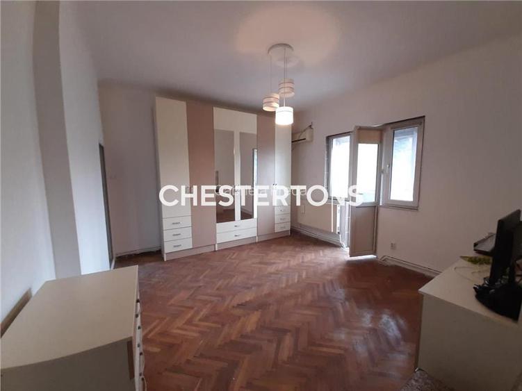 Unirii Mitropolie in exclusivitate de vanzare 3 camere 85 mp liber