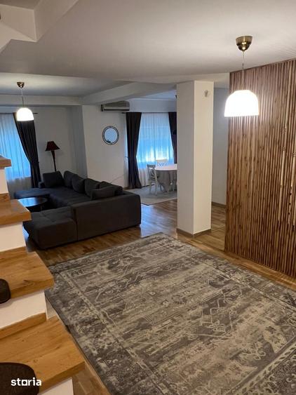 Casă cu 5 camere cu Canalizare în Central