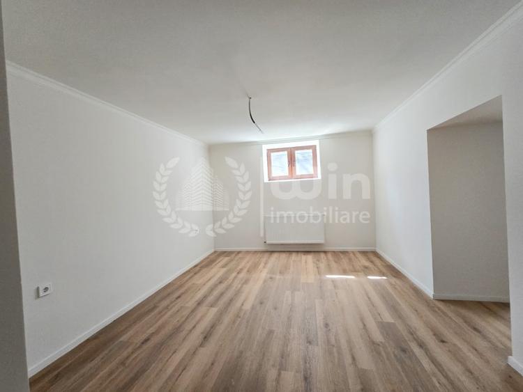Casă individuală cu 5 camere cu Canalizare în Central