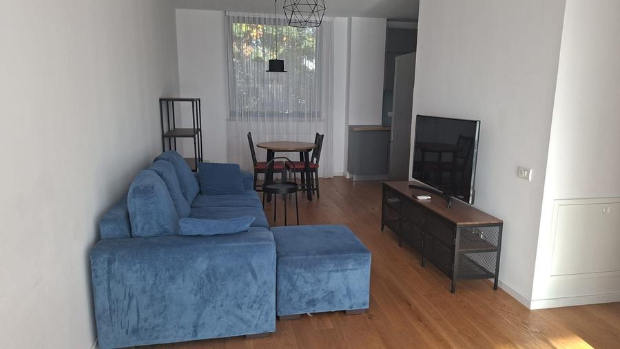 Apartament cu 2 camere, mobilat în Armeneasca