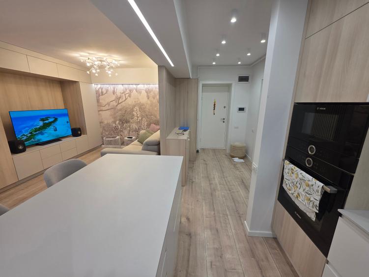 Apartament cu 2 camere semidecomandat în 22 Decembrie