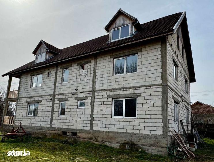 Casă cu 9 camere cu Teren 1022 Mp în General Berthelot