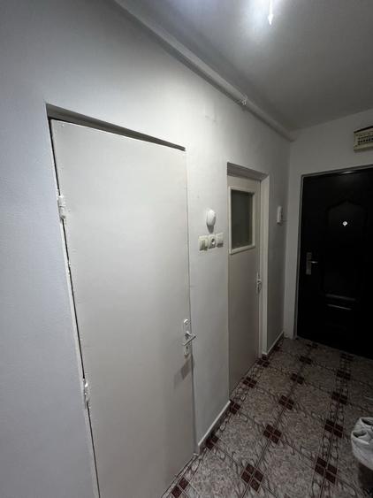 Vand Apartament 2 camere - 2