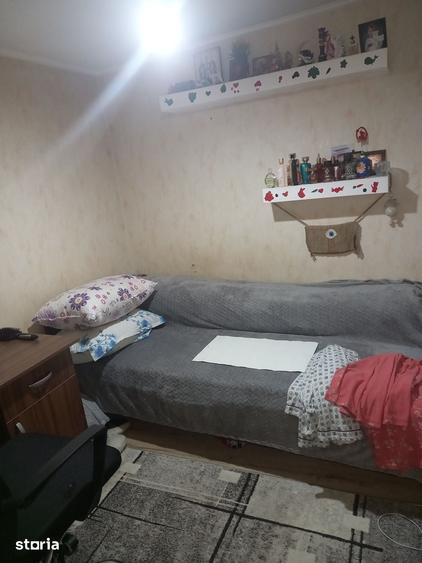 Casă cu 4 camere cu Teren 135 Mp în Fundeni