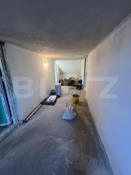 Casă individuală cu 5 camere cu Canalizare în Sud