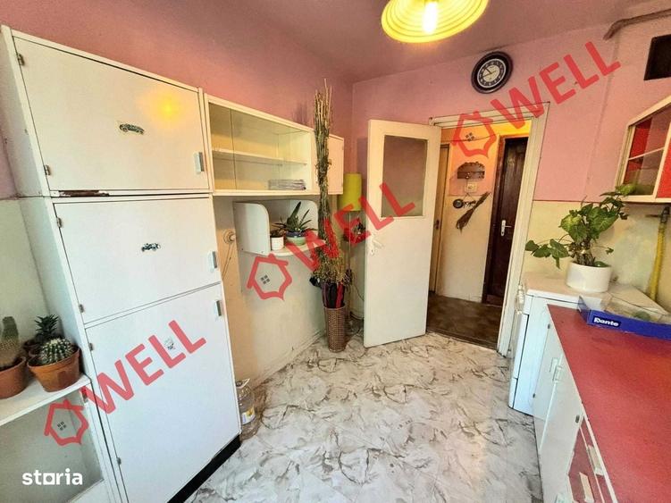 Apartament cu 3 camere semidecomandat în Nord