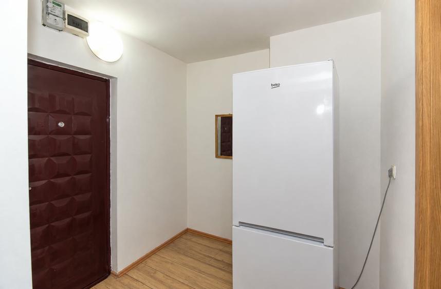 Apartament cu 2 camere semidecomandat în Craiovei
