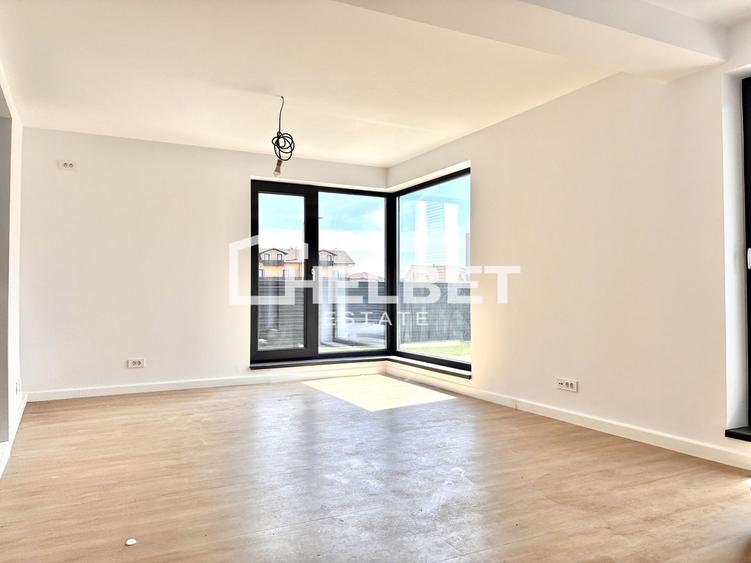 Duplex cu 4 camere cu Canalizare în Central