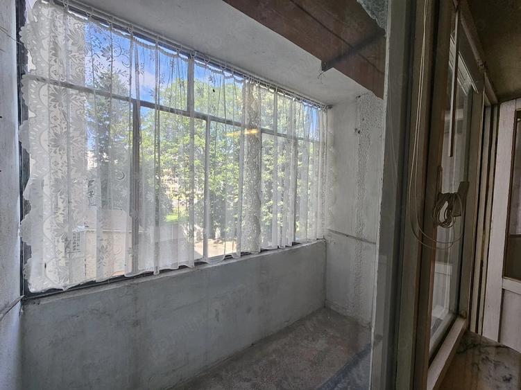 Apartament cu 2 camere semidecomandat în Mihai Eminescu
