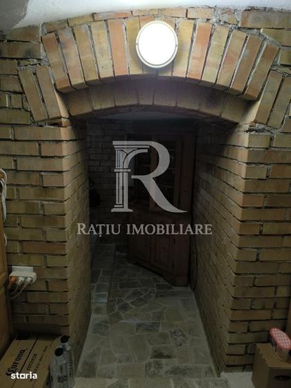 Casă cu 3 camere cu Teren 832 Mp în Central