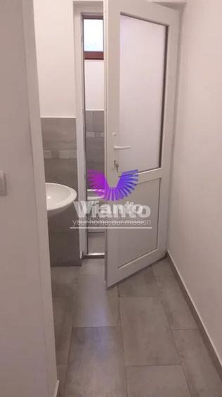 Birou, de 450 mp, în Central