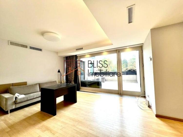 Apartament cu 6 camere decomandat în Kiseleff