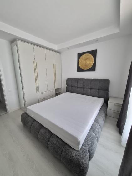Apartament cu 2 camere semidecomandat, mobilat în Ștefăneștii de Jos