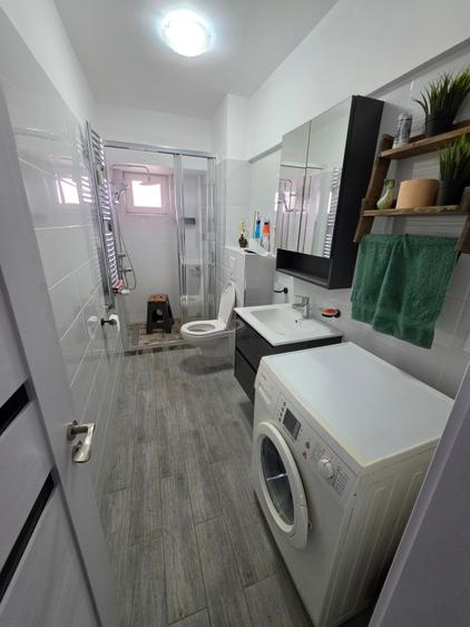 Apartament cu 2 camere decomandat în Decebal