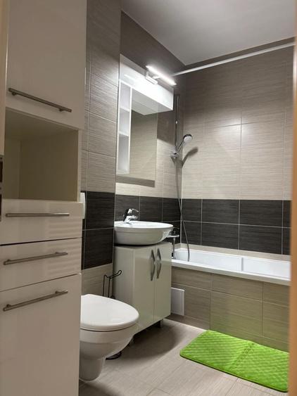 Apartament cu 2 camere decomandat în Avantgarden