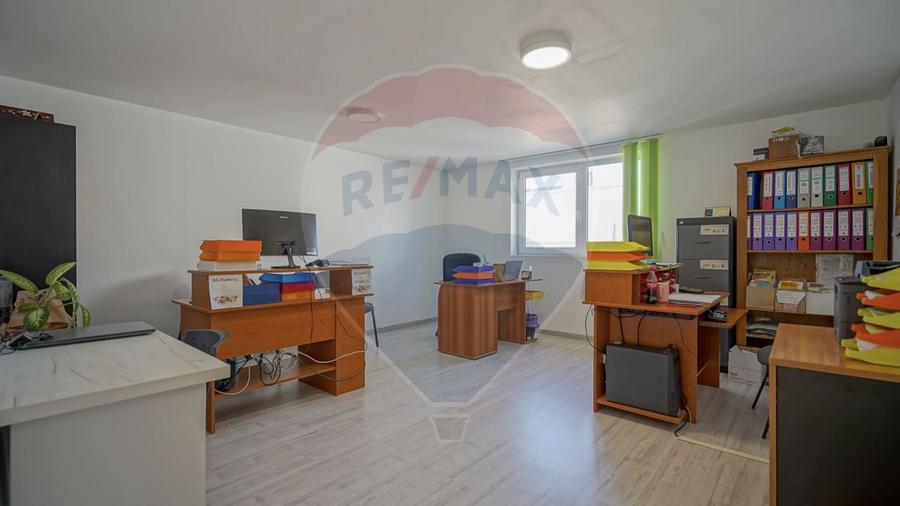 Spațiu comercial, de 520 mp, în Uzina 2