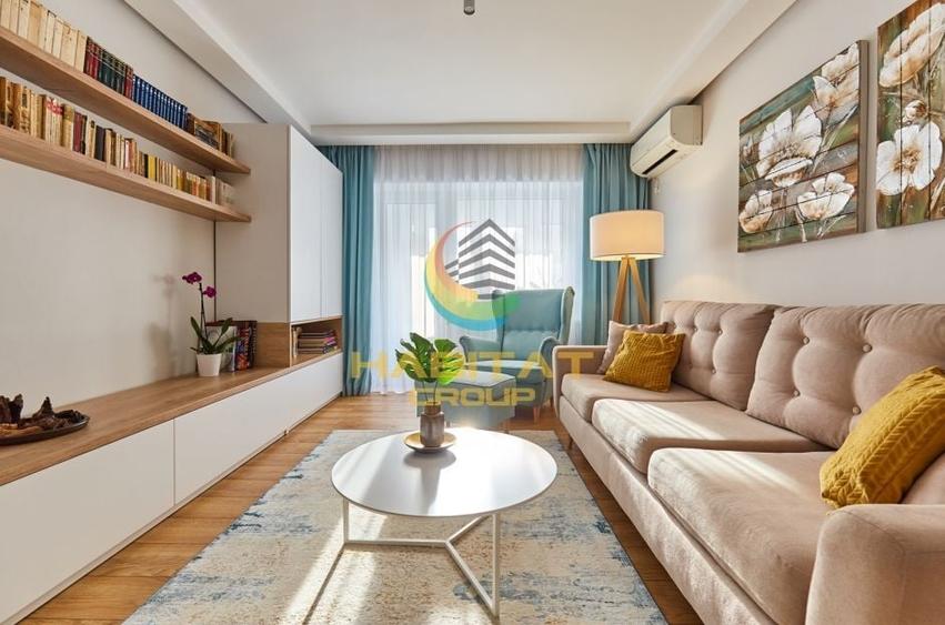 Apartament cu 4 camere semidecomandat în Berceni
