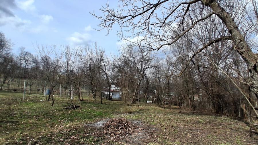 Casă individuală cu 4 camere cu Teren 1600 Mp în Autogară