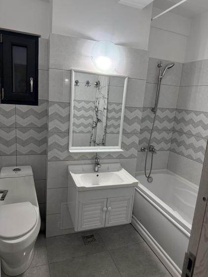 Apartament cu 3 camere decomandat, mobilat în Central