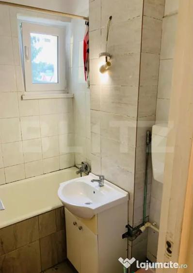 Apartament cu 3 camere semidecomandat, mobilat în Semicentral