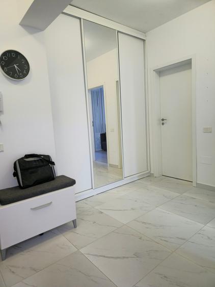 Apartament cu 2 camere decomandat în Berceni