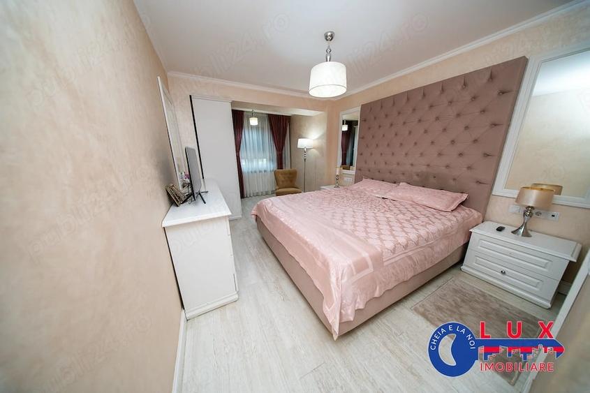 Apartament cu 3 camere decomandat în Ultracentral