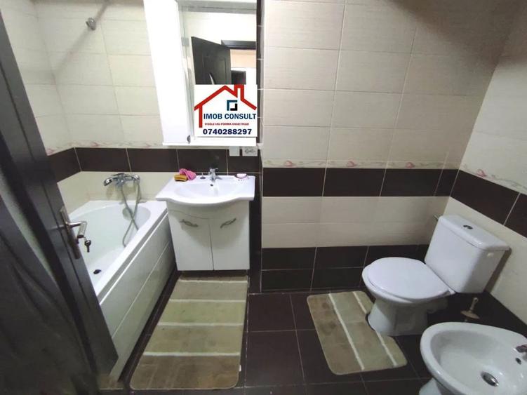 Apartament cu 3 camere decomandat în Nord