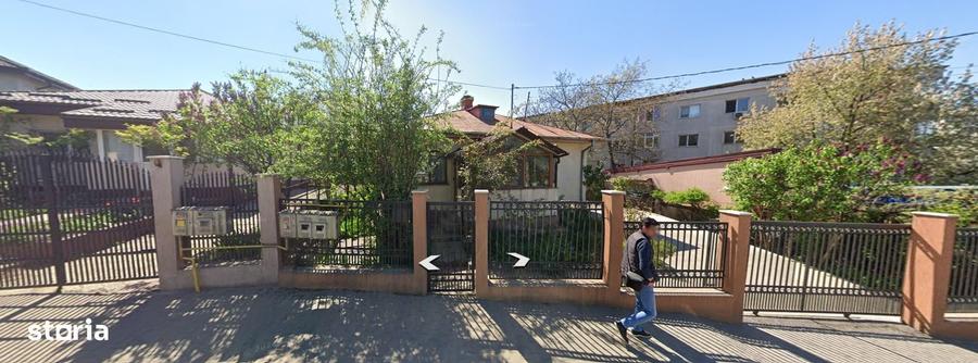 Casă cu 3 camere cu Teren 451 Mp în Central