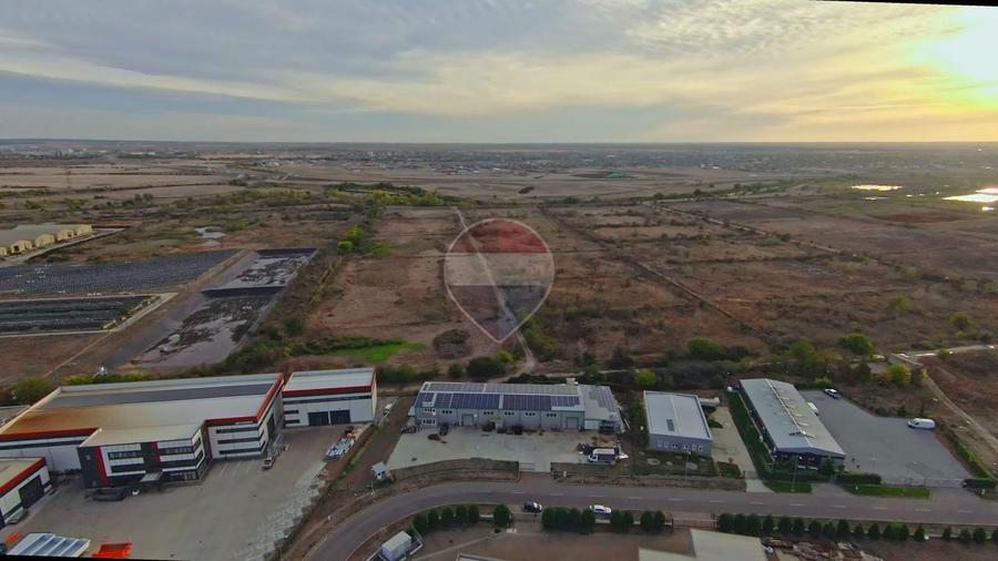 Spațiu industrial, de 1,137 mp, în Exterior Vest
