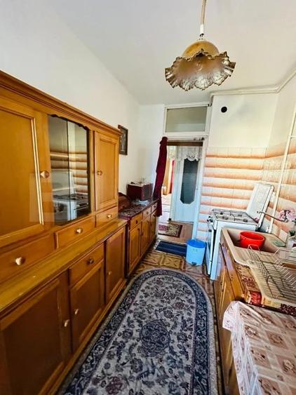 Apartament cu 3 camere decomandat în Unirii