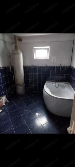 Casă cu 4 camere în Ciolpani