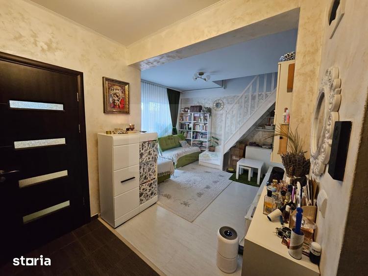 Apartament cu 3 camere decomandat în Ipotești
