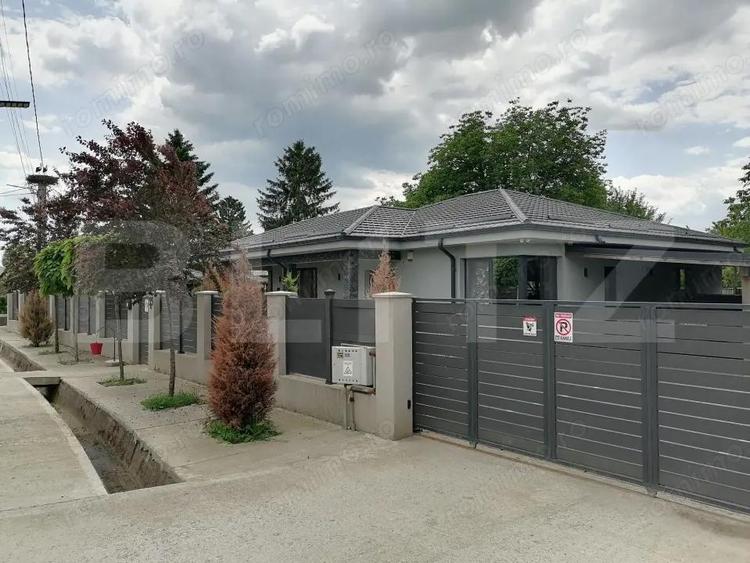 Casă cu 5 camere cu Teren 600 Mp în Valea