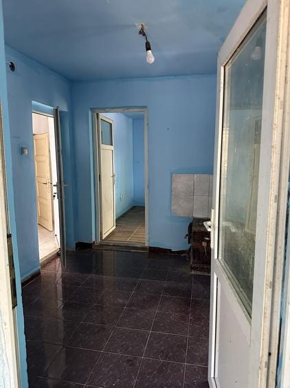Casă cu 4 camere în Cornești