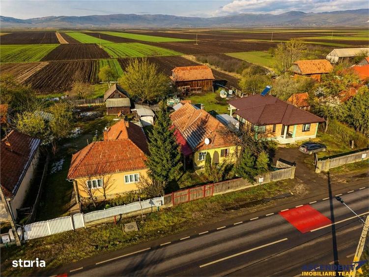 Casă cu 3 camere cu Teren 1749 Mp în Lunga