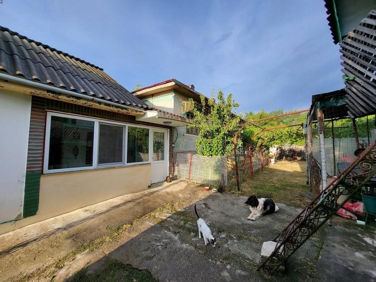 Casă cu 2 camere în Mărgineni