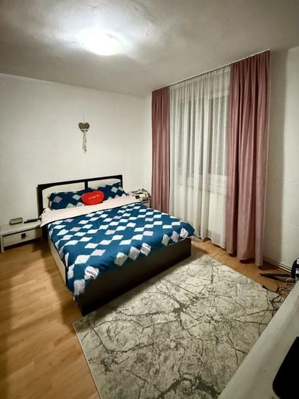 Apartament cu 2 camere semidecomandat în Micro 1