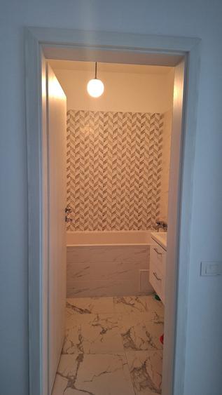 Apartament cu 2 camere decomandat, mobilat în Metalurgiei