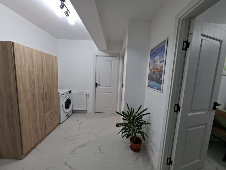Casă cu 1 camere decomandat în Central